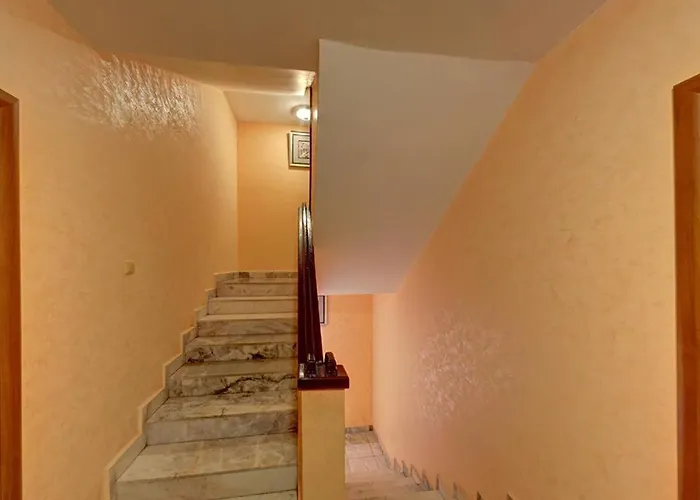 Ξενοδοχείο Family Gogov