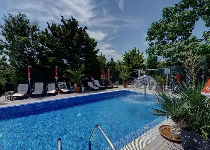 Ξενοδοχείο Family Gogov 2*